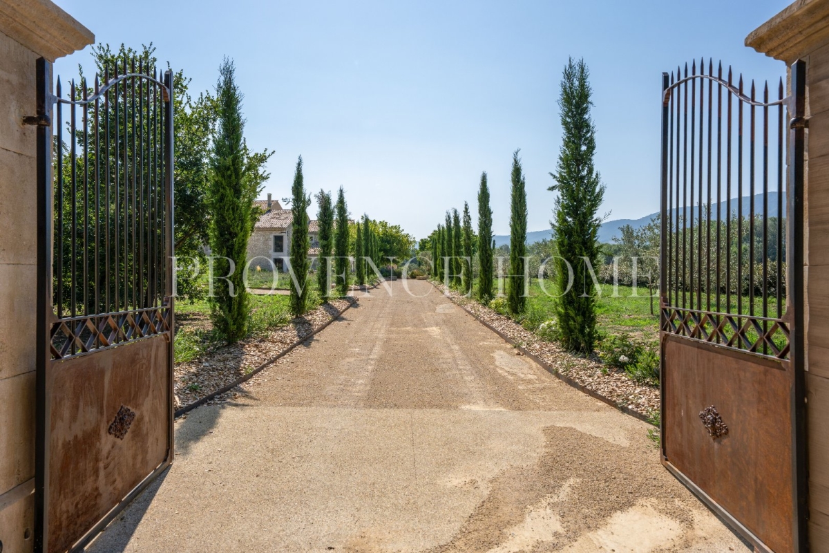 Luxury House for sale in Oppède, 4 950 000 €, Photo 1