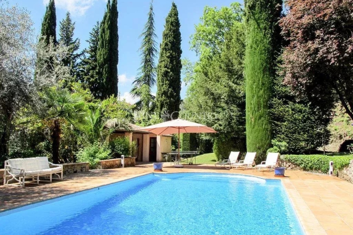 Maison de luxe à vendre à Grasse, 1 860 000 €, Photo 2