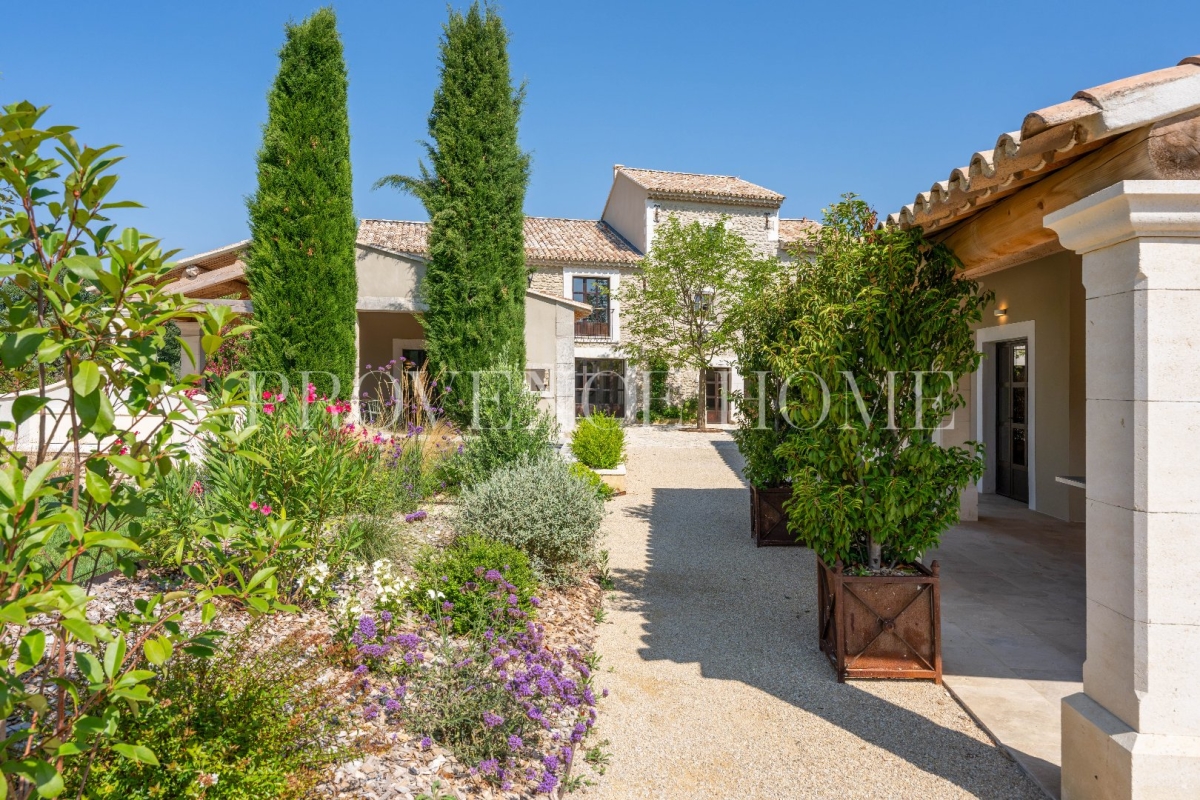 Luxury House for sale in Oppède, 4 950 000 €, Photo 2
