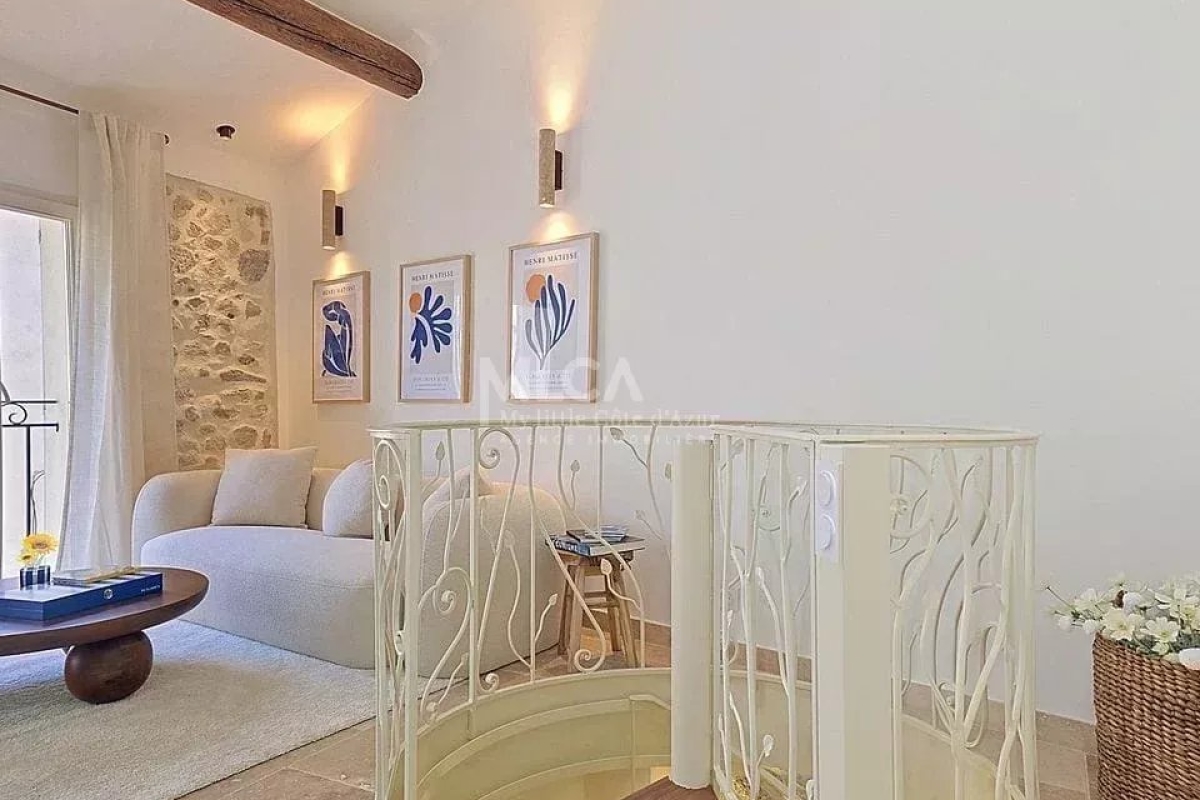 Maison de luxe à vendre à Antibes, 1 299 000 €, Photo 3