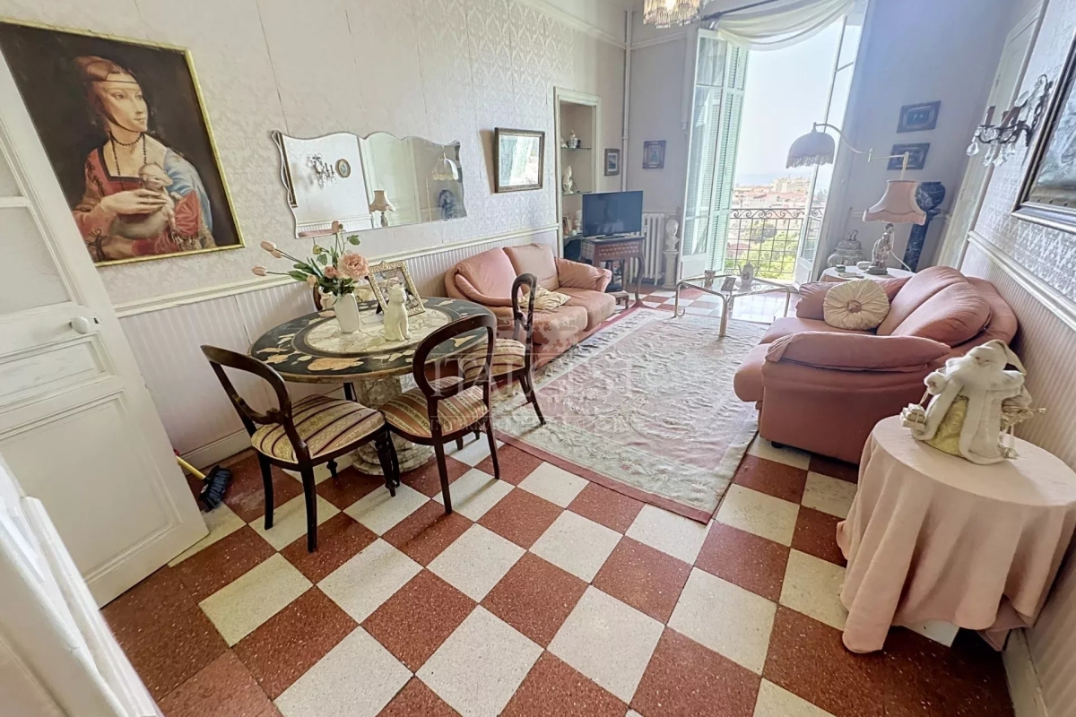 Appartement de luxe à vendre à Menton, 445 000 €, Photo 3