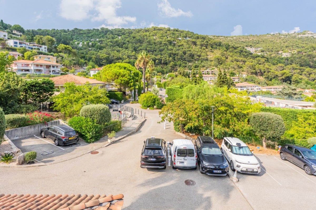 Appartement de luxe à vendre à Èze, 700 000 €, Photo 3