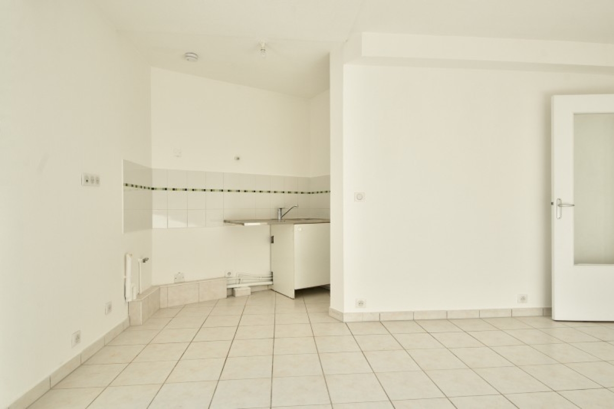 Luxury Apartment for sale in Antibes, 139 000 €, Photo 4