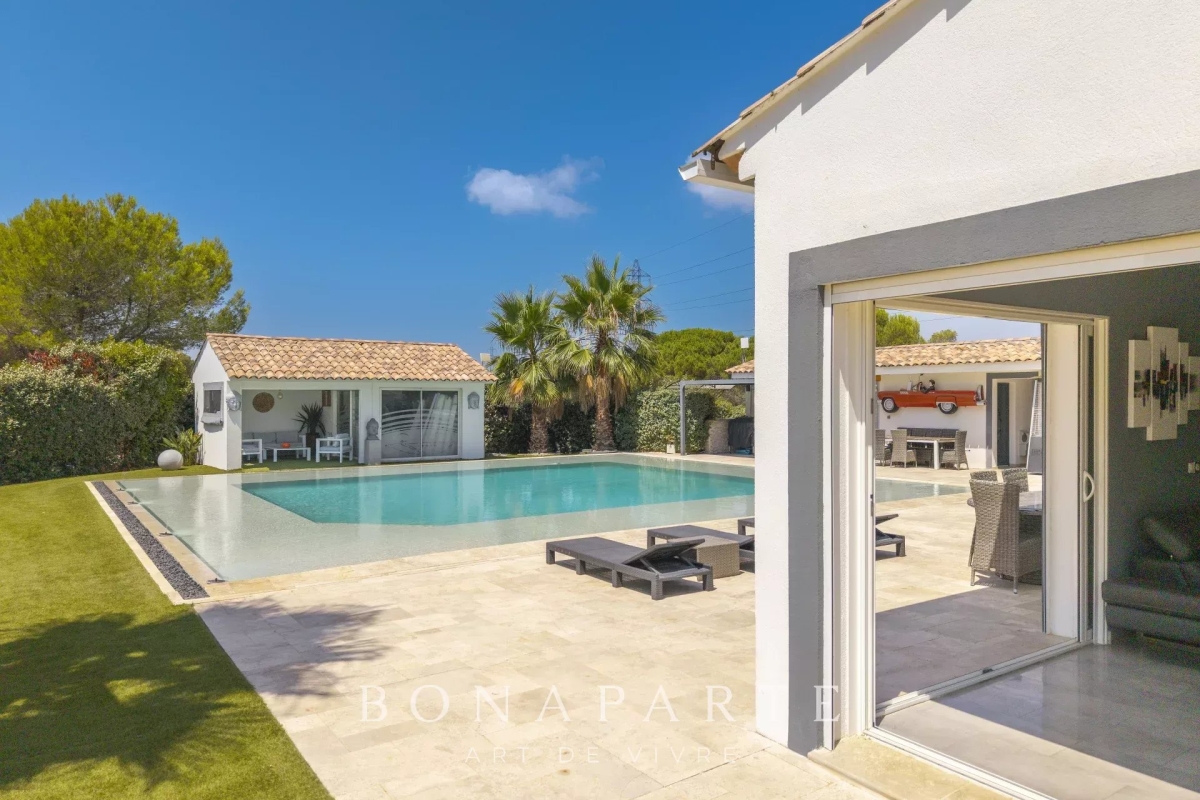 Luxury House for sale in Roquebrune-sur-Argens, 1 390 000 €, Photo 4
