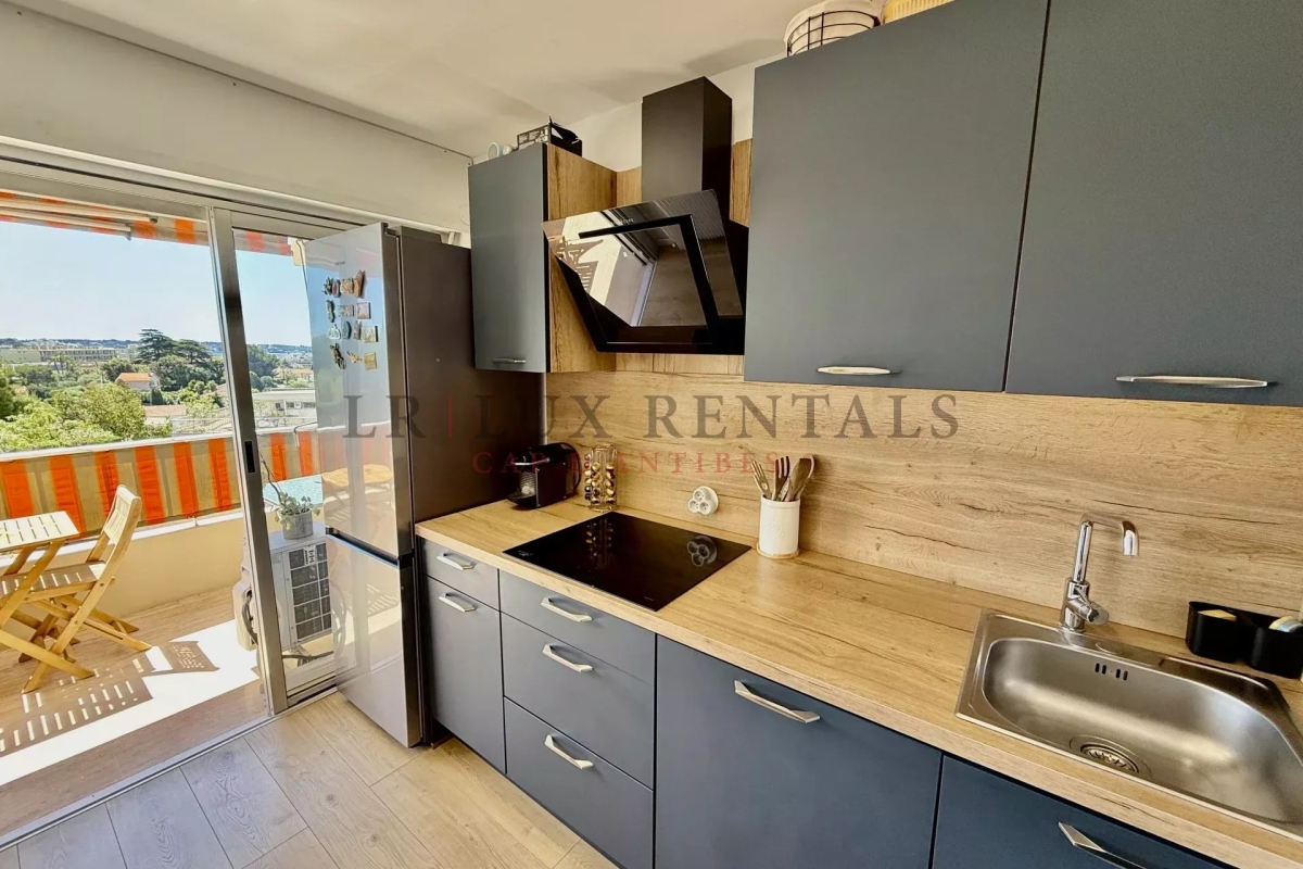Luxury Apartment for sale in Antibes, 336 000 €, Photo 4