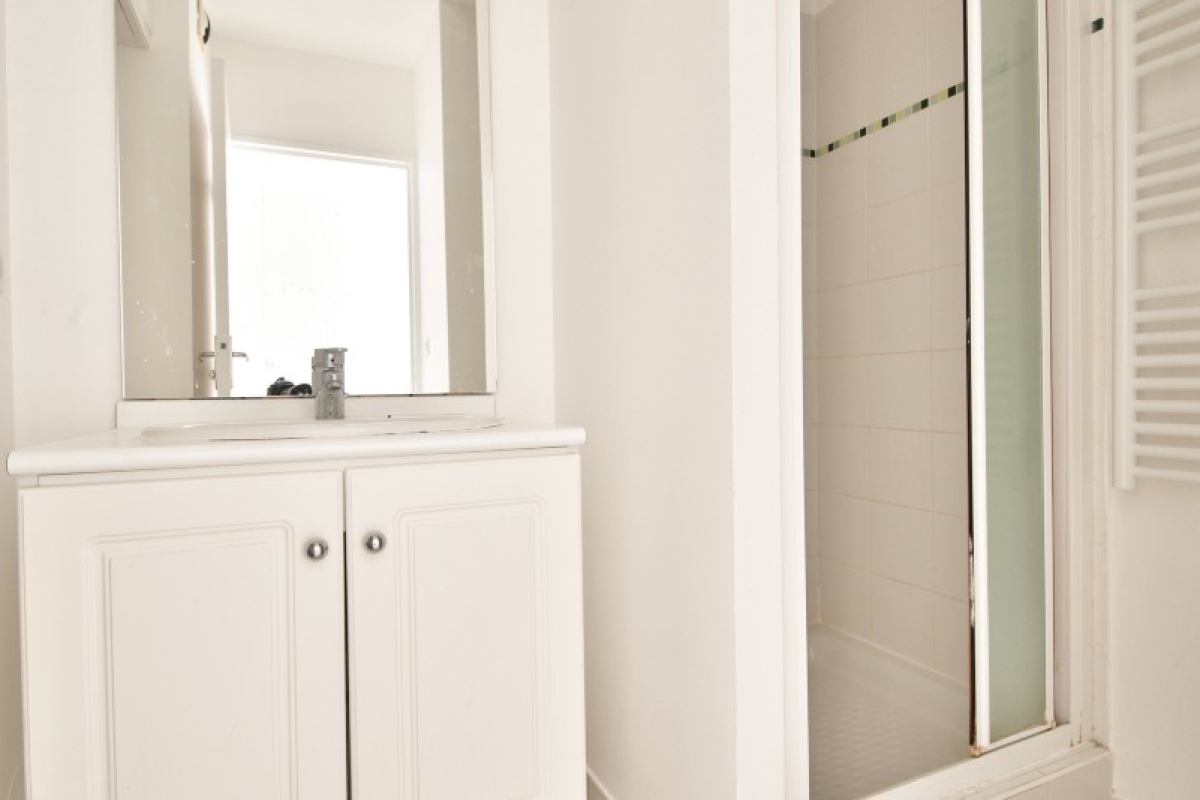 Luxury Apartment for sale in Antibes, 139 000 €, Photo 6