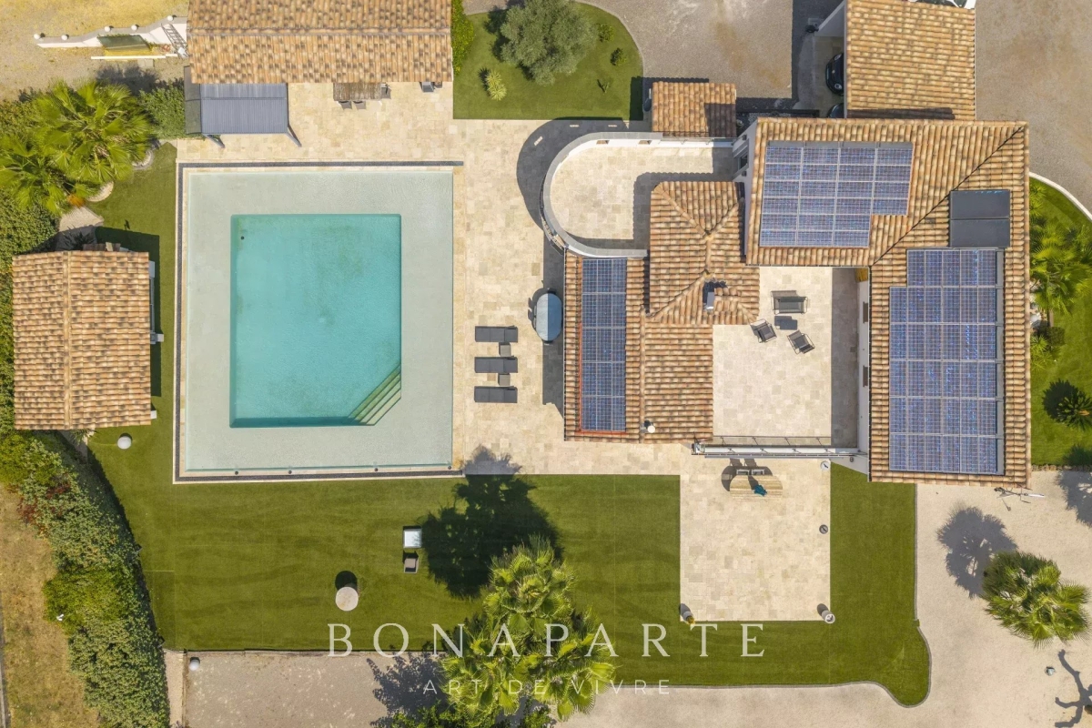 Luxury House for sale in Roquebrune-sur-Argens, 1 390 000 €, Photo 6