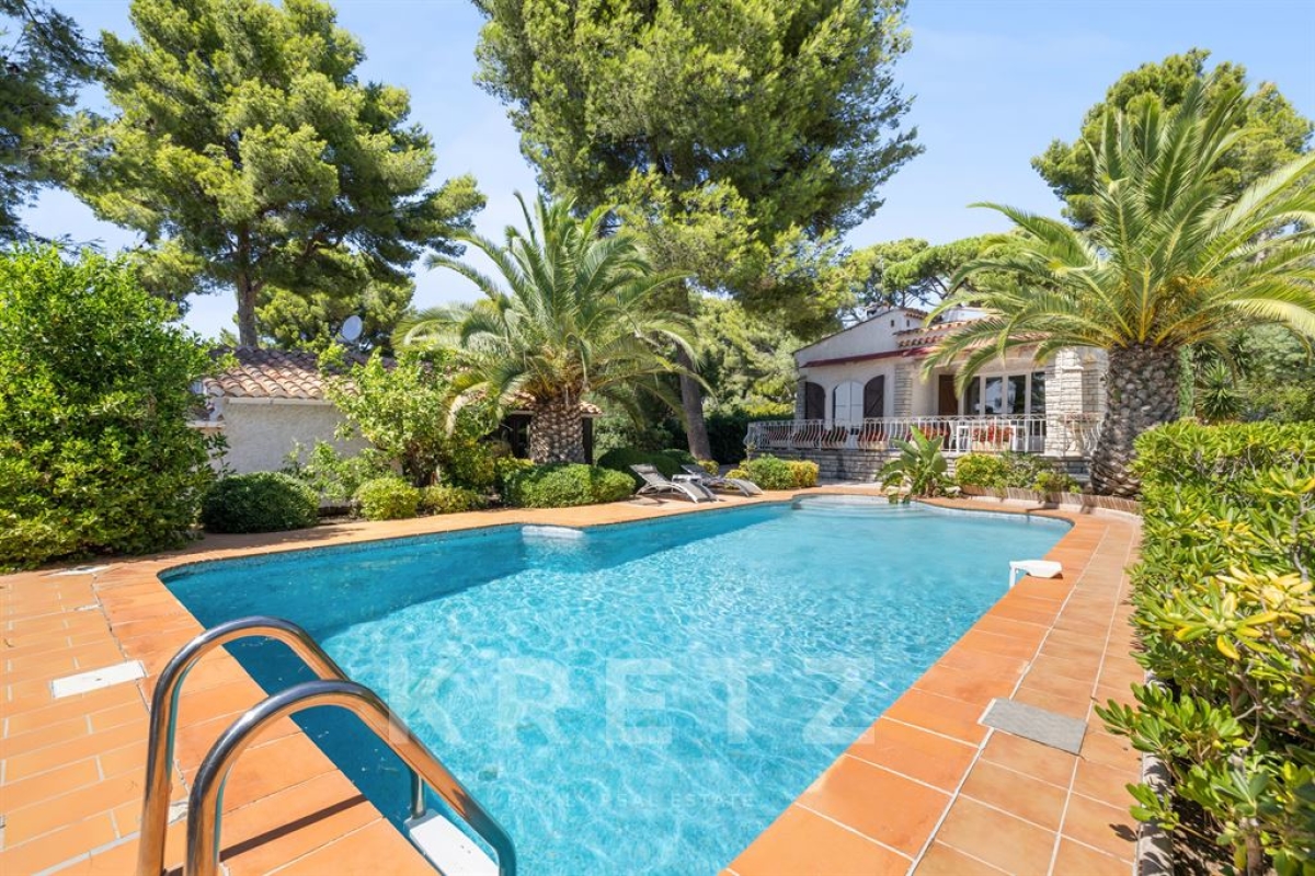 Maison de luxe à vendre à Saint-Cyr-sur-Mer, 945 000 €, Photo 6