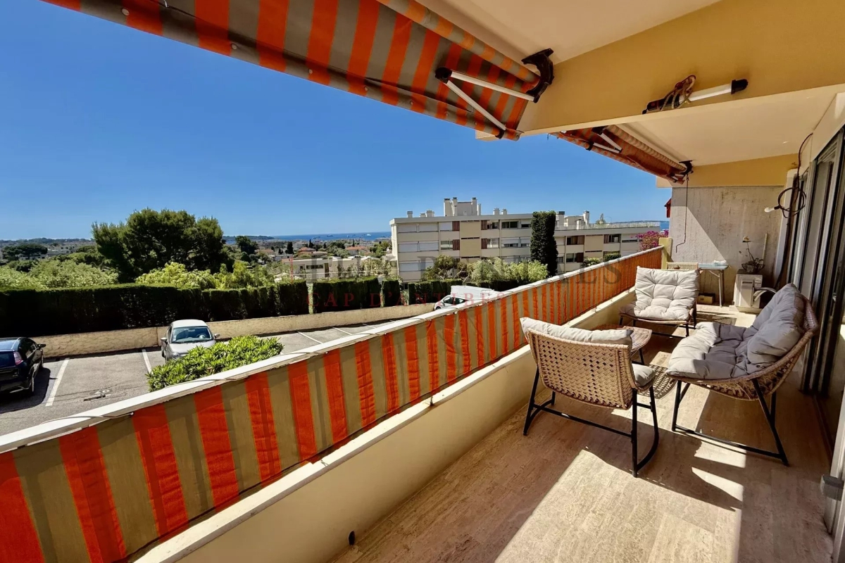 Luxury Apartment for sale in Antibes, 336 000 €, Photo 6