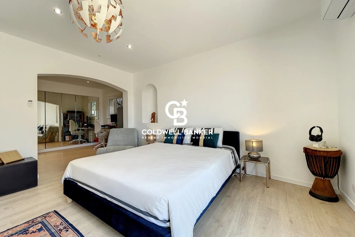 Luxury House for sale in Saint-Laurent-du-Var, 1 580 000 €, Photo 6