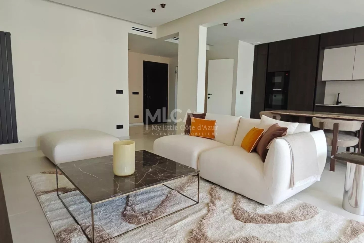 Luxury Apartment for sale in Antibes, 859 000 €, Photo 2
