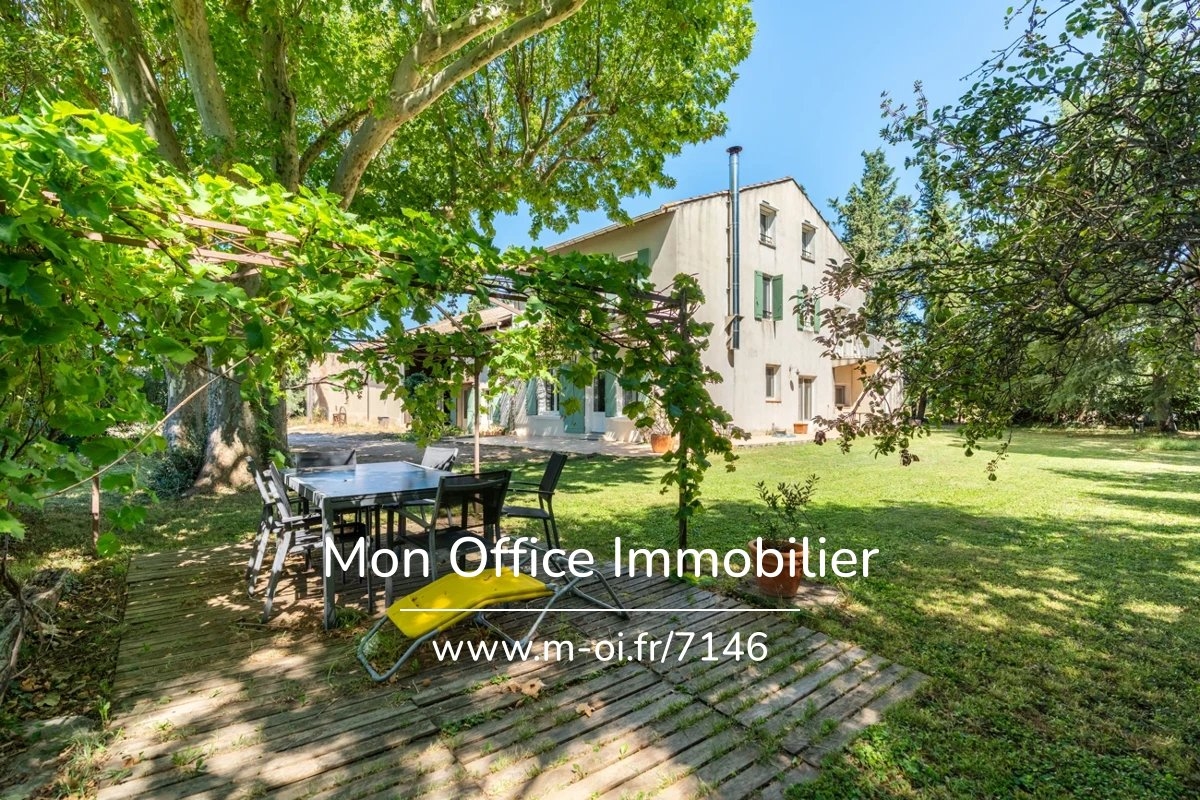 Maison de luxe à vendre à Mouriès, 790 000 €, Photo 2