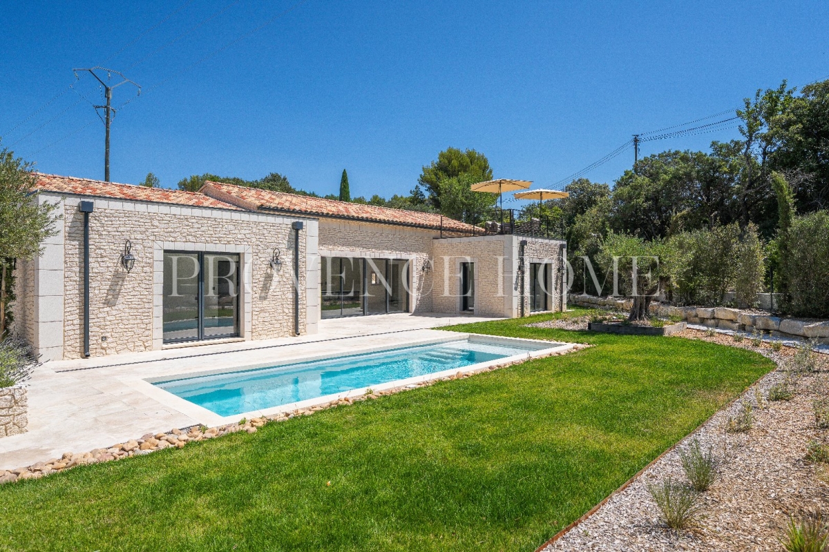 Luxury House for sale in Saint Saturnin les Apt, 750 000 €, Photo 3