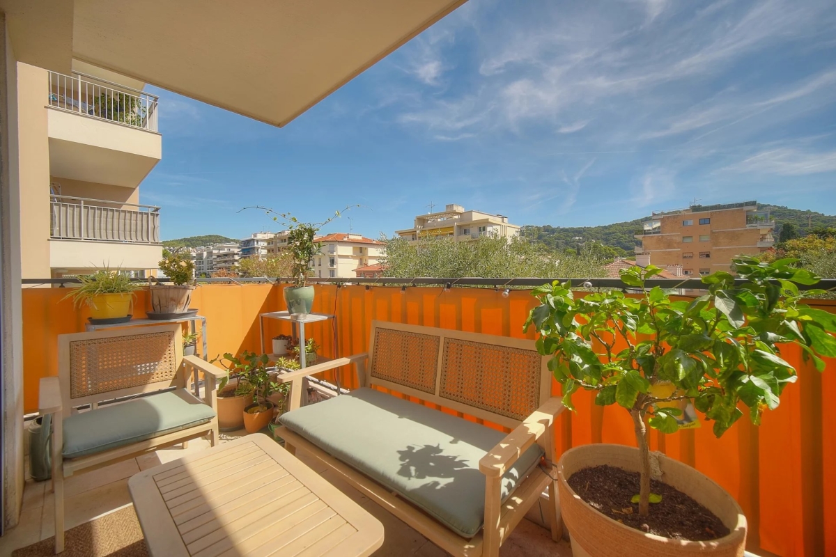 Luxury Apartment for sale in Le Cannet, 368 000 €, Photo 3