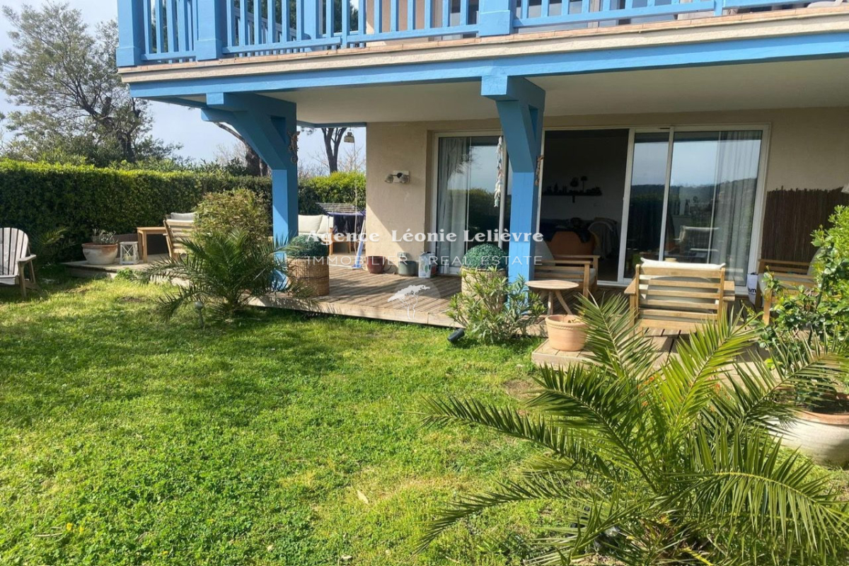 Luxury Apartment for sale in Les Issambres, 350 000 €, Photo 3