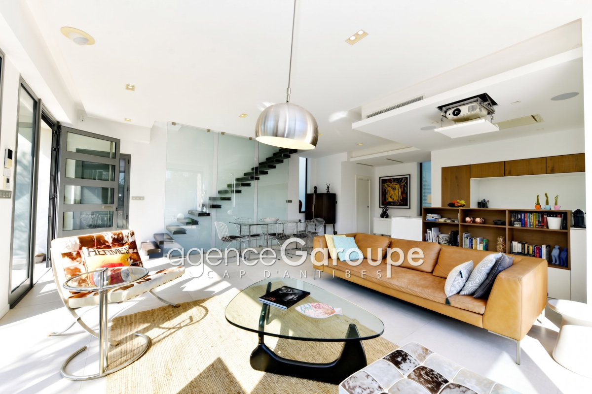 Maison de luxe à vendre à Cap d'Antibes, 2 200 000 €, Photo 3