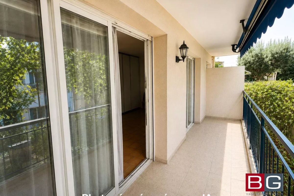 Luxury Apartment for sale in Antibes, 245 000 €, Photo 5