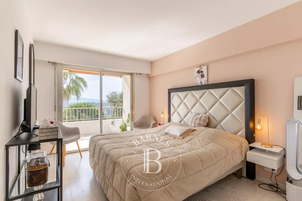 Luxury Apartment for sale in Le Cannet, 530 000 €, Photo 5
