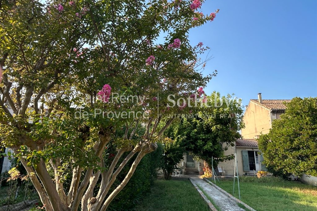 Maison de luxe à vendre à Saint-Rémy-de-Provence, 742 000 €, Photo 6