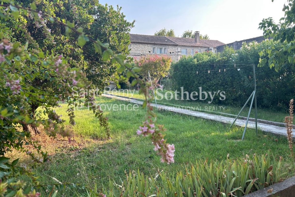 Maison de luxe à vendre à Saint-Rémy-de-Provence, 742 000 €, Photo 7