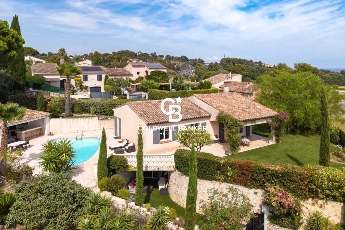 Maison de luxe à vendre à Villeneuve-Loubet, 998 000 €, Photo 1
