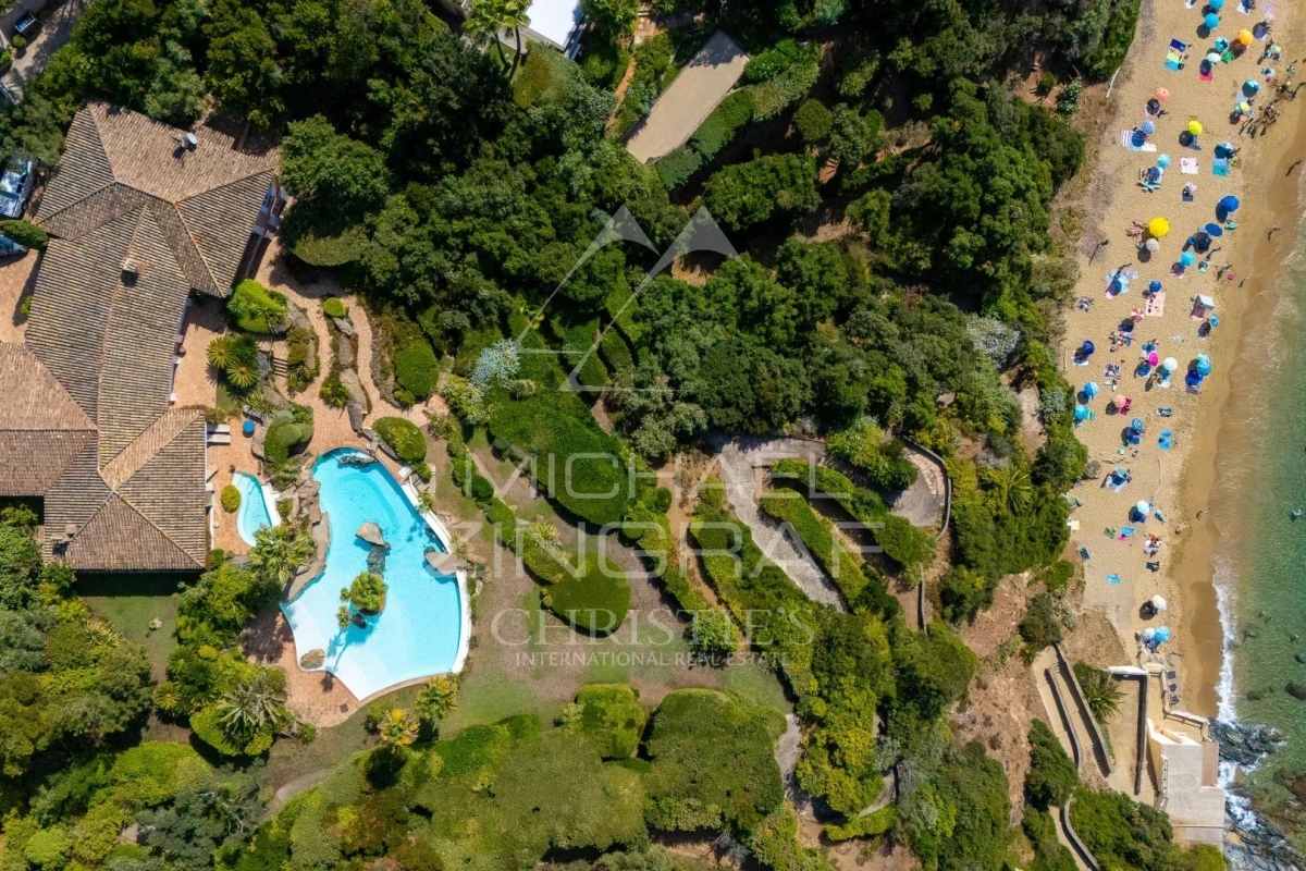 Luxury House for sale in La Croix-Valmer, 17 000 000 €, Photo 2