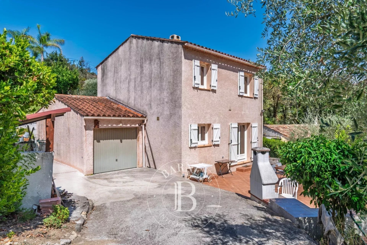 Maison de luxe à vendre à Biot, 610 000 €, Photo 2
