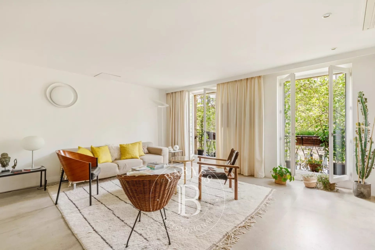 Luxury Apartment for sale in Paris 11ème, 1 395 000 €, Photo 2