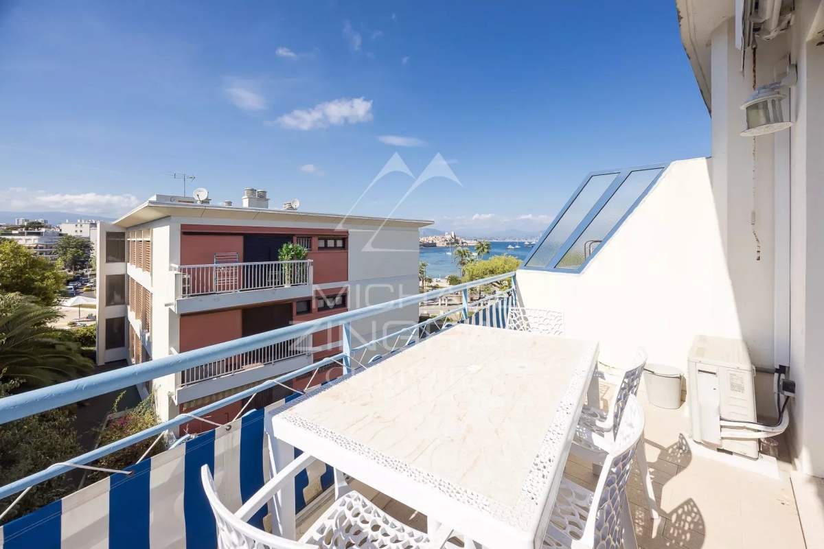 Luxury Apartment for sale in Antibes, 540 000 €, Photo 3