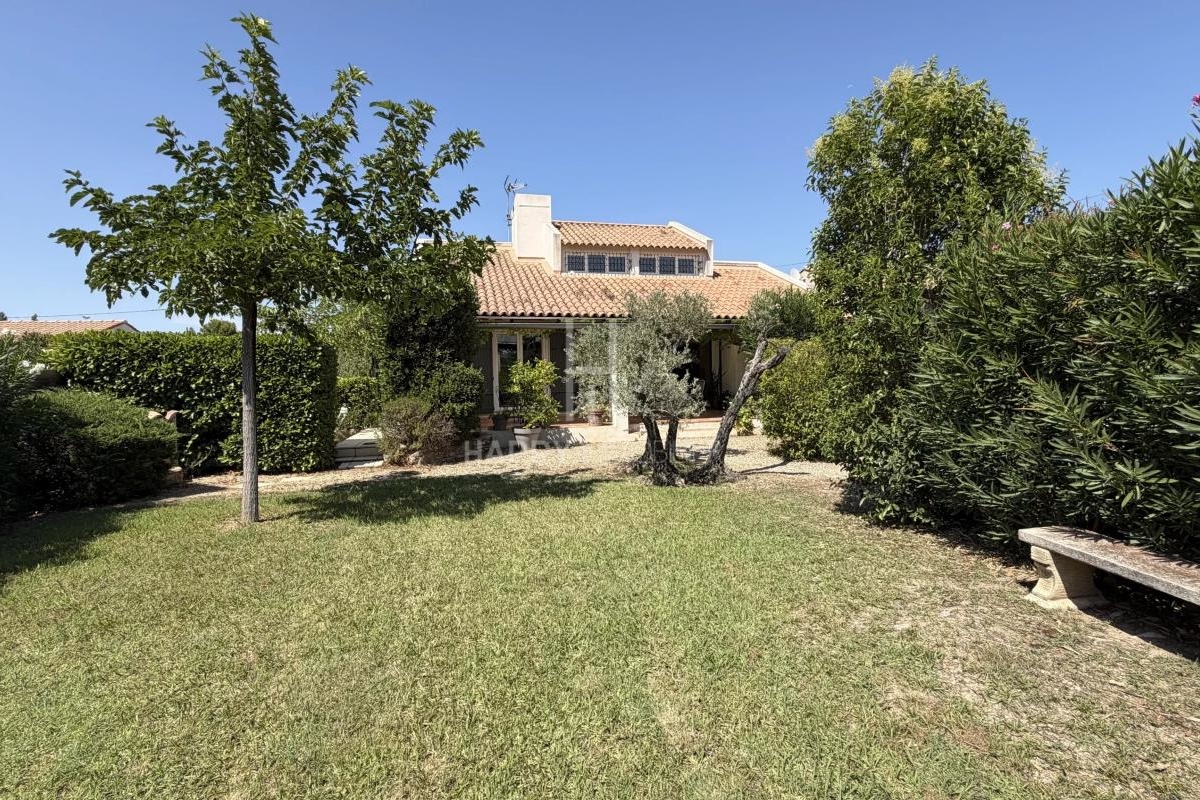 Luxury House for sale in Mouriès, 625 000 €, Photo 1