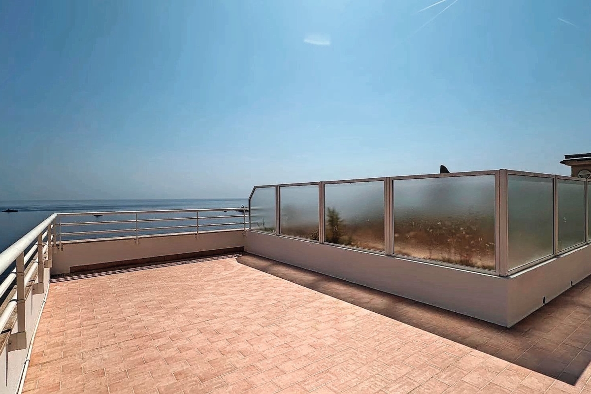 Appartement de luxe à vendre à Roquebrune-Cap-Martin, 545 000 €, Photo 2