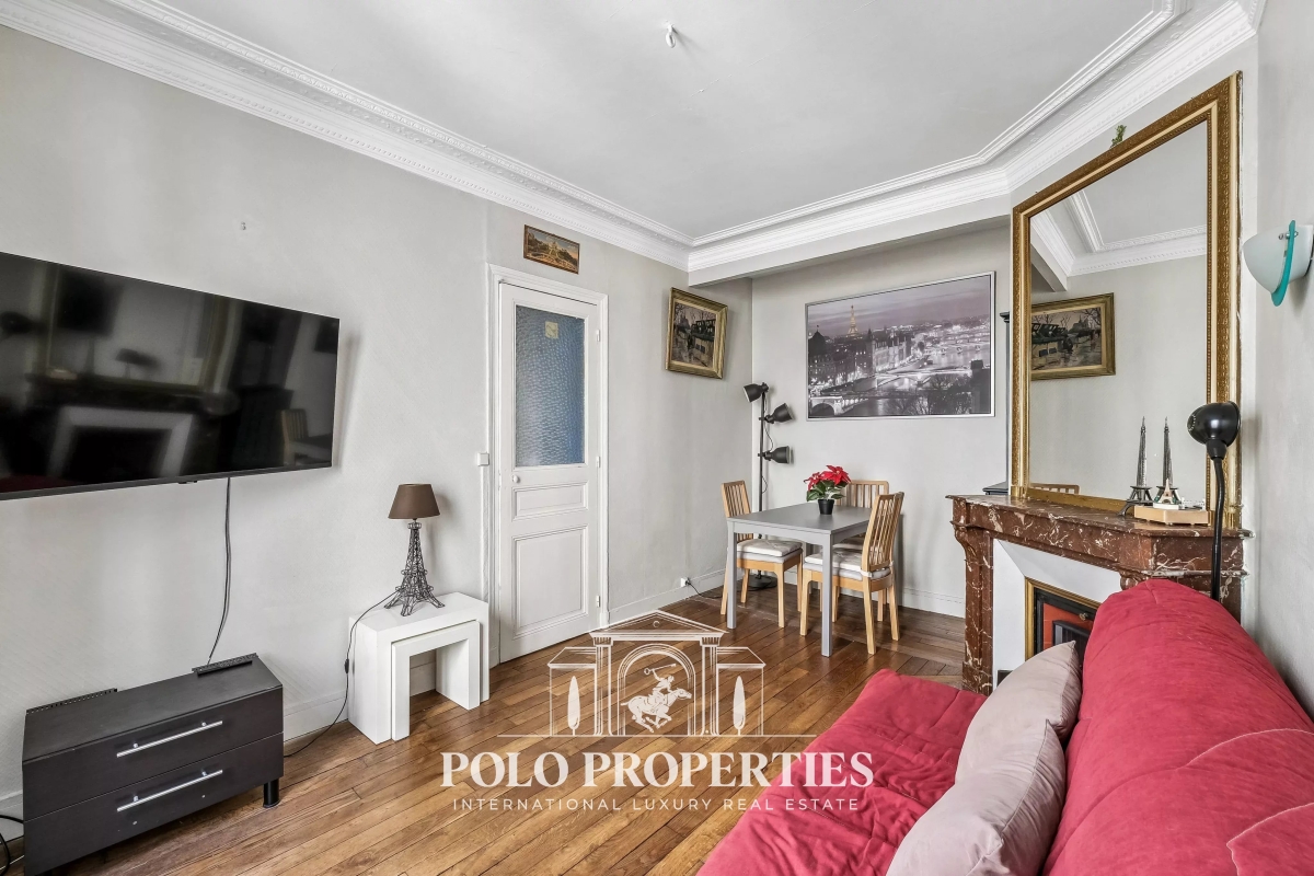 Luxury Apartment for sale in Paris 18ème, 405 000 €, Photo 3