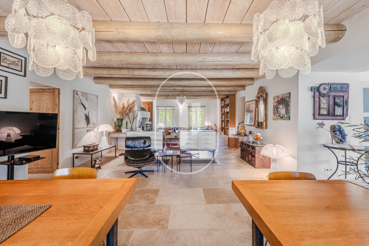 Maison de luxe à vendre à Saint-Rémy-de-Provence, 2 095 000 €, Photo 3