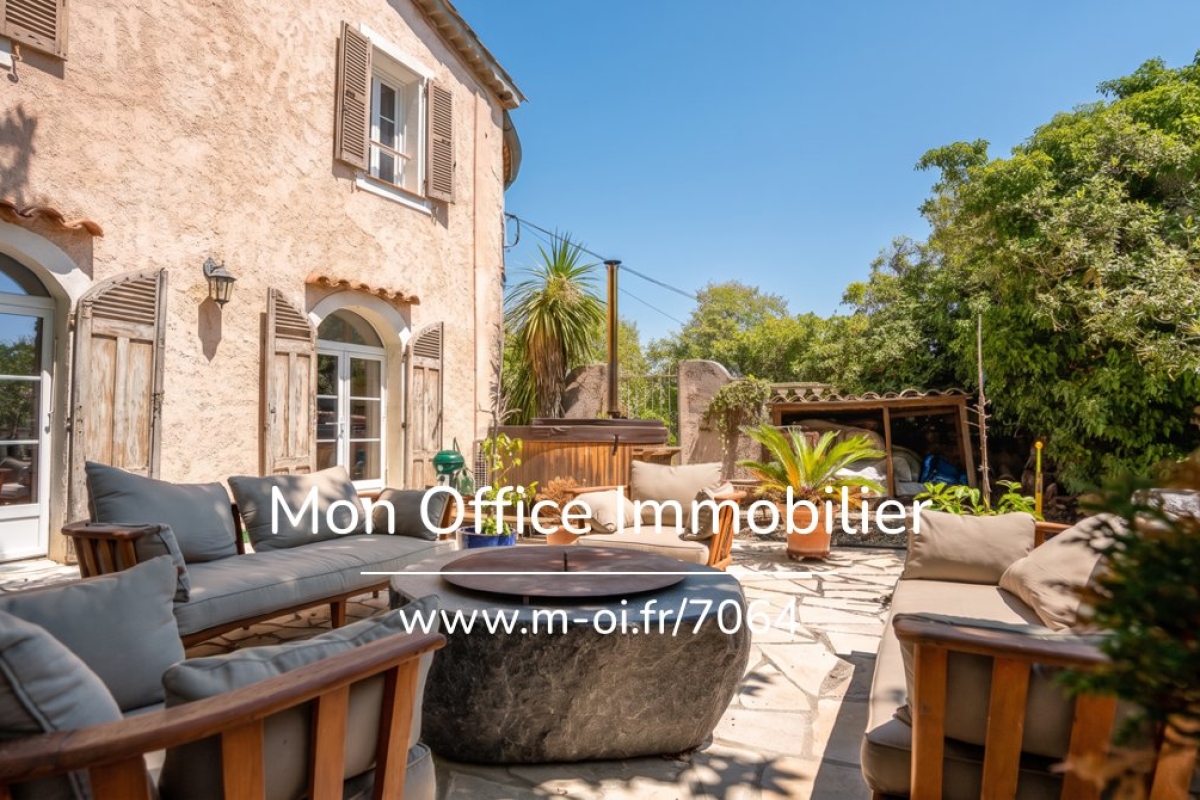 Maison de luxe à vendre à Grimaud, 998 000 €, Photo 3