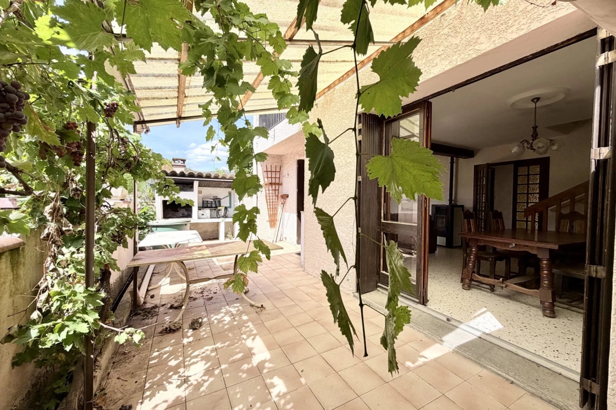 Maison de luxe à vendre à Prades, 179 000 €, Photo 3