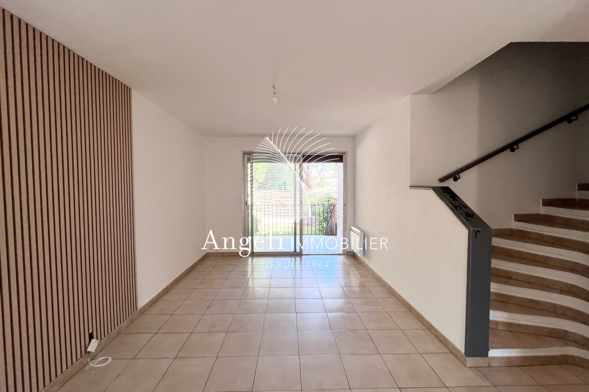 Maison de luxe à vendre à Fréjus, 296 500 €, Photo 4