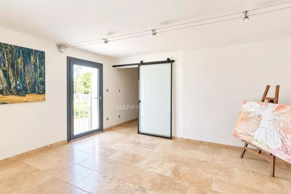 Luxury House for sale in Saint-Martin-de-Crau, 593 000 €, Photo 5