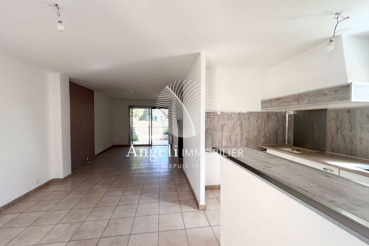 Maison de luxe à vendre à Fréjus, 296 500 €, Photo 6