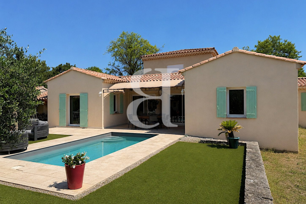 Maison de luxe à vendre à Cabrières-d'Avignon, 695 000 €, Photo 1