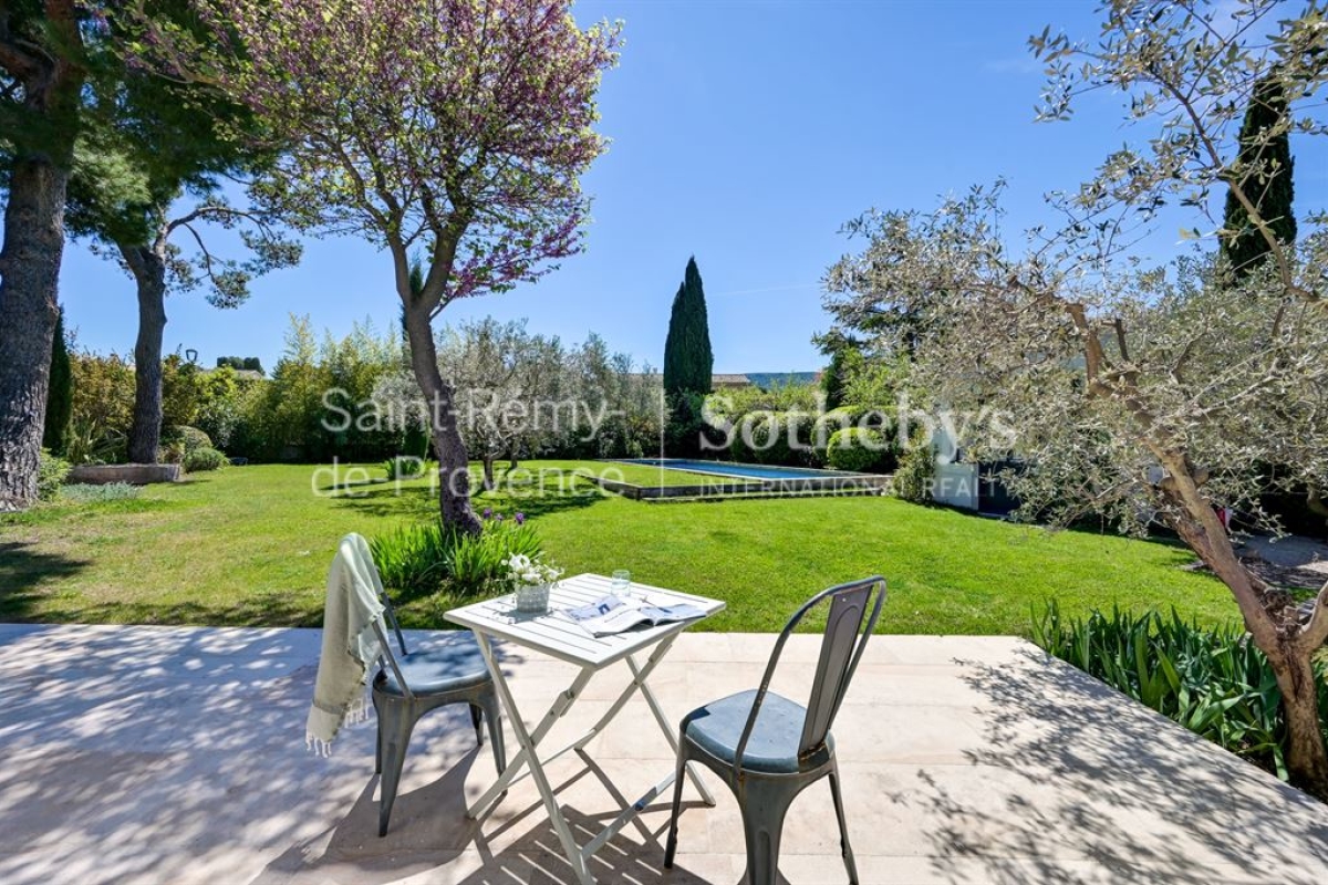 Maison de luxe à vendre à Eygalières, 2 450 000 €, Photo 2