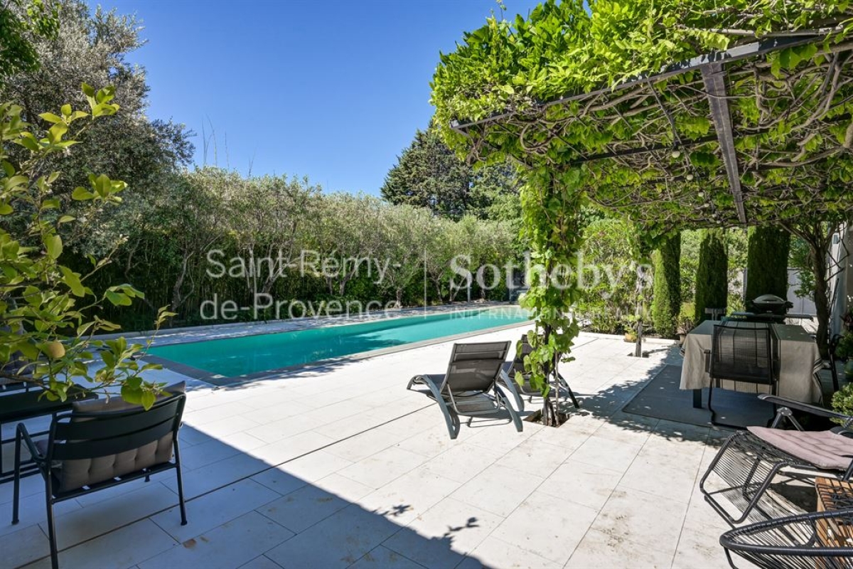 Maison de luxe à vendre à Saint-Rémy-de-Provence, 1 995 000 €, Photo 4