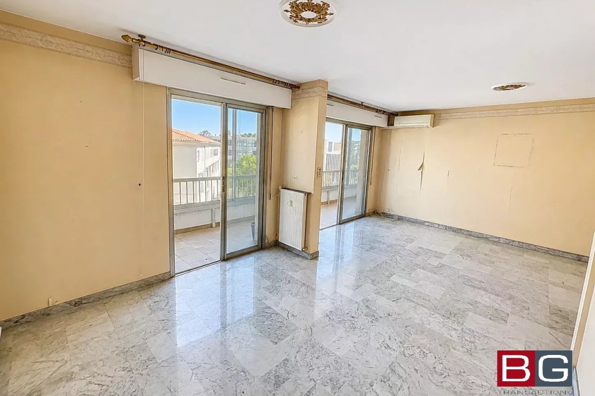 Luxury Apartment for sale in Antibes, 288 000 €, Photo 5