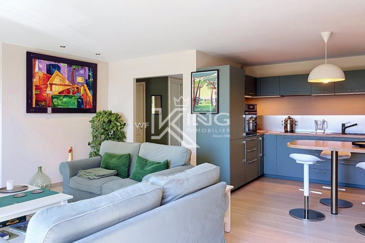 Appartement de luxe à vendre à Saint-Raphaël, 440 000 €, Photo 6