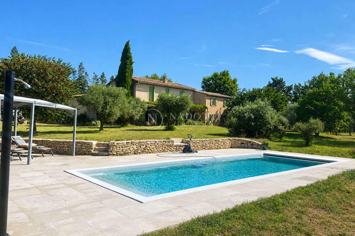 Maison de luxe à vendre à Cabrières-d'Avignon, 950 000 €, Photo 1