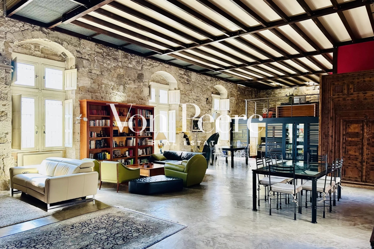 Luxury Apartment for sale in Avignon, 1 100 000 €, Photo 1