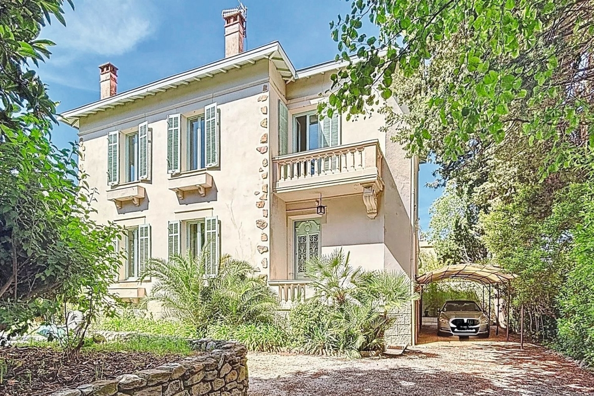 Maison de luxe à vendre à Cap d'Antibes, 1 990 000 €, Photo 1