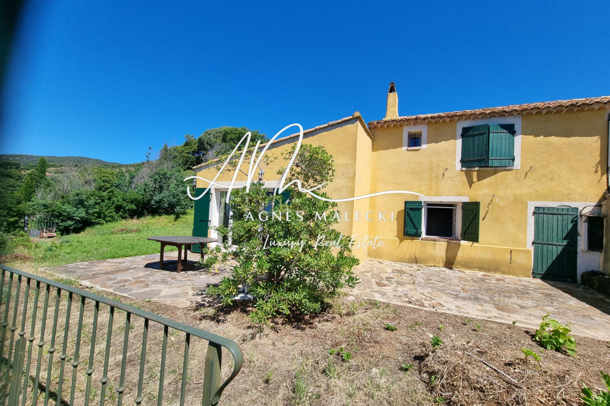 Luxury House for sale in Rayol Canadel sur Mer, 975 000 €, Photo 2