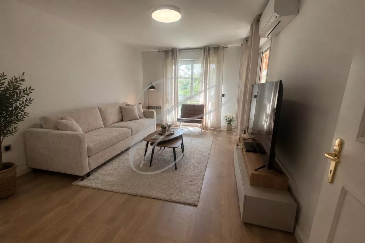 Luxury Apartment for sale in Beausoleil, 450 000 €, Photo 2