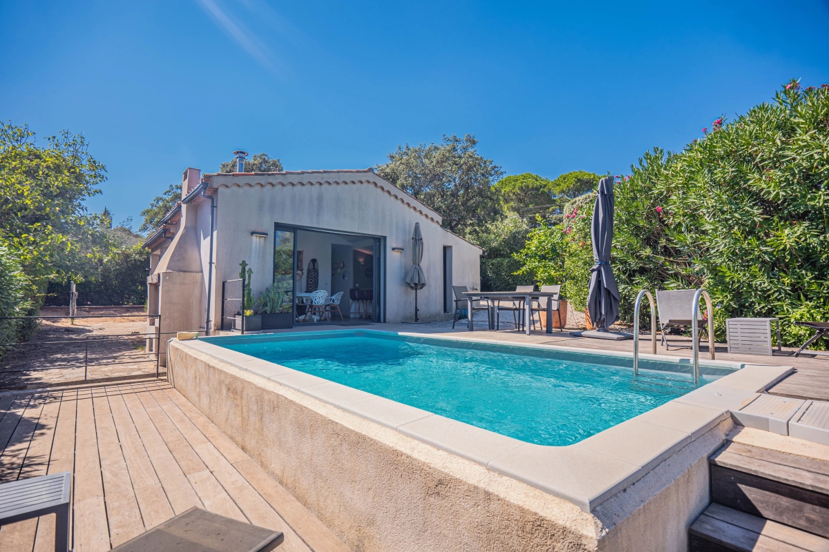 Maison de luxe à vendre à Grimaud, 895 000 €, Photo 2