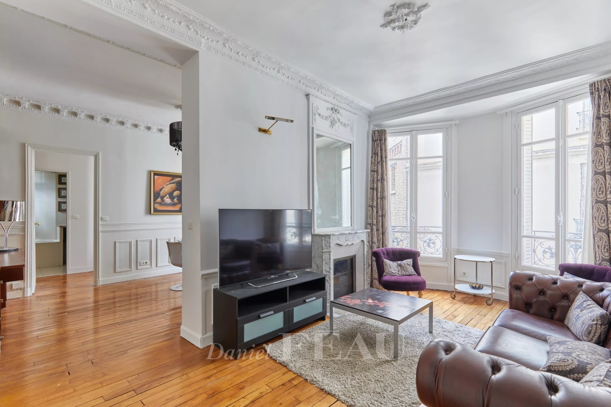 Appartement de luxe à vendre à Paris 7ème, 790 000 €, Photo 2